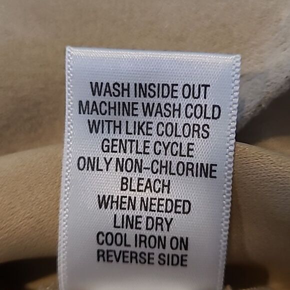 Croft&Barrow sz S button front shirt 100% poly feels like suade - Picture 9 of 9